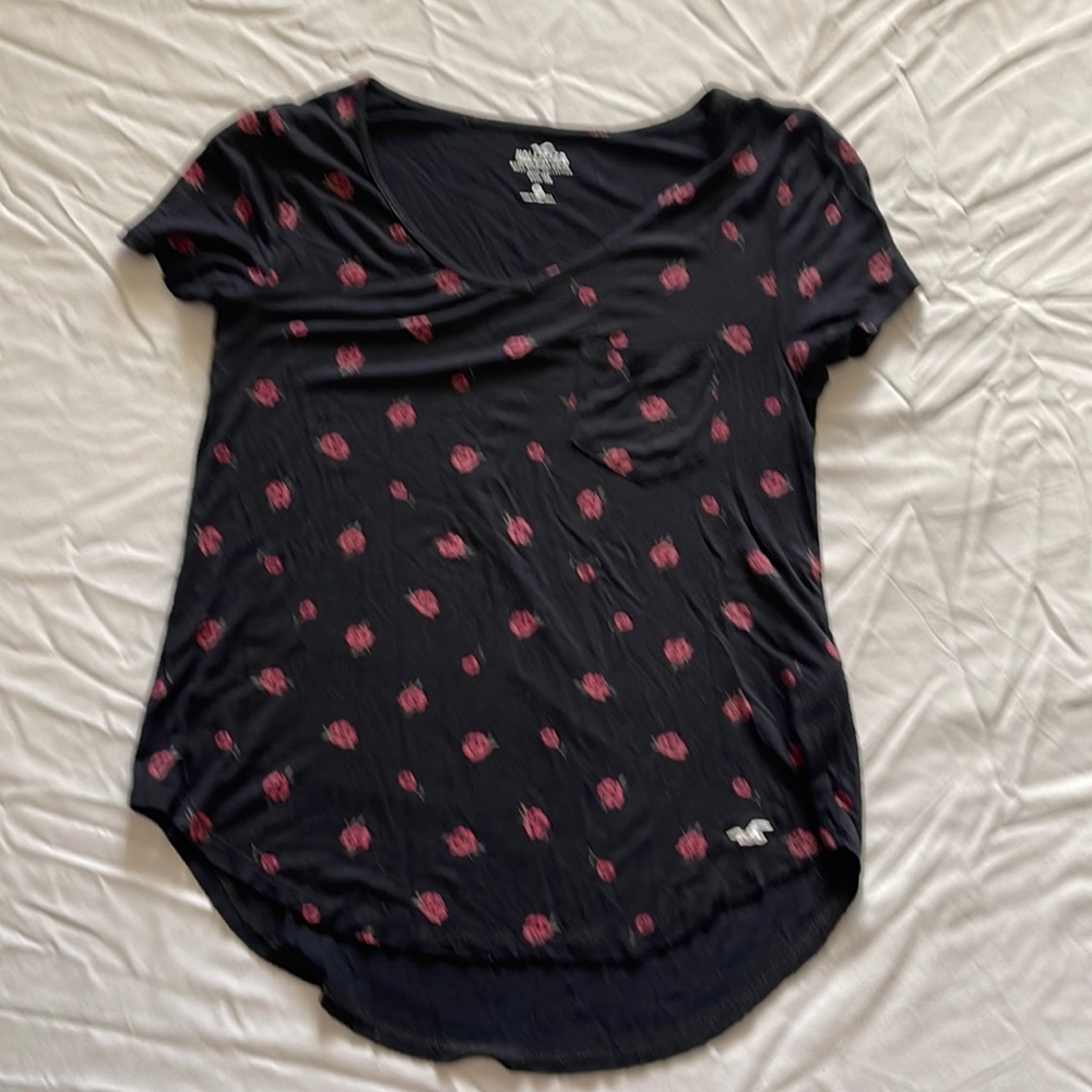 Like New Hollister Easy Tee with pocket, size XS